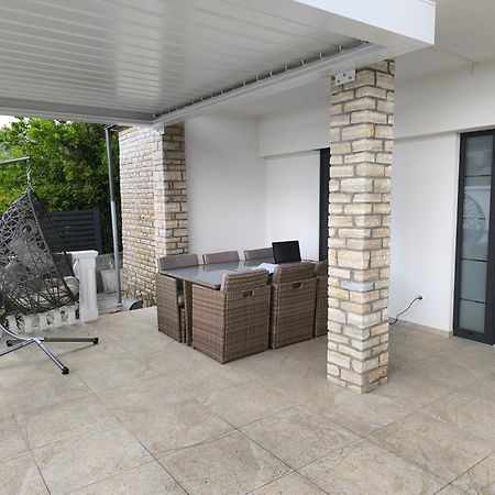 Apartman Lidija Starigrad Paklenica Exterior foto